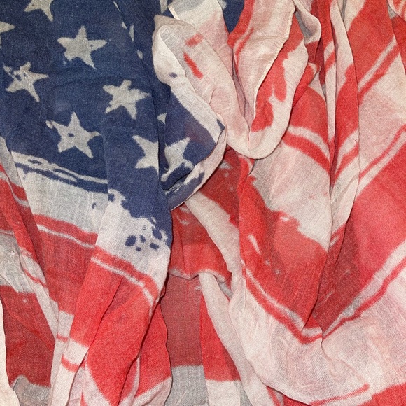 unkown Accessories - 3 for $10‼️🇺🇸American flag style large scarf
